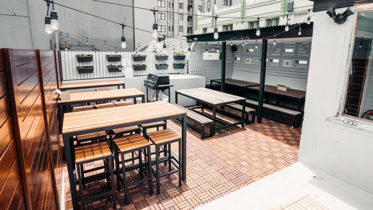 Mad Monkey Downtown Hostel Sydney Exterior foto