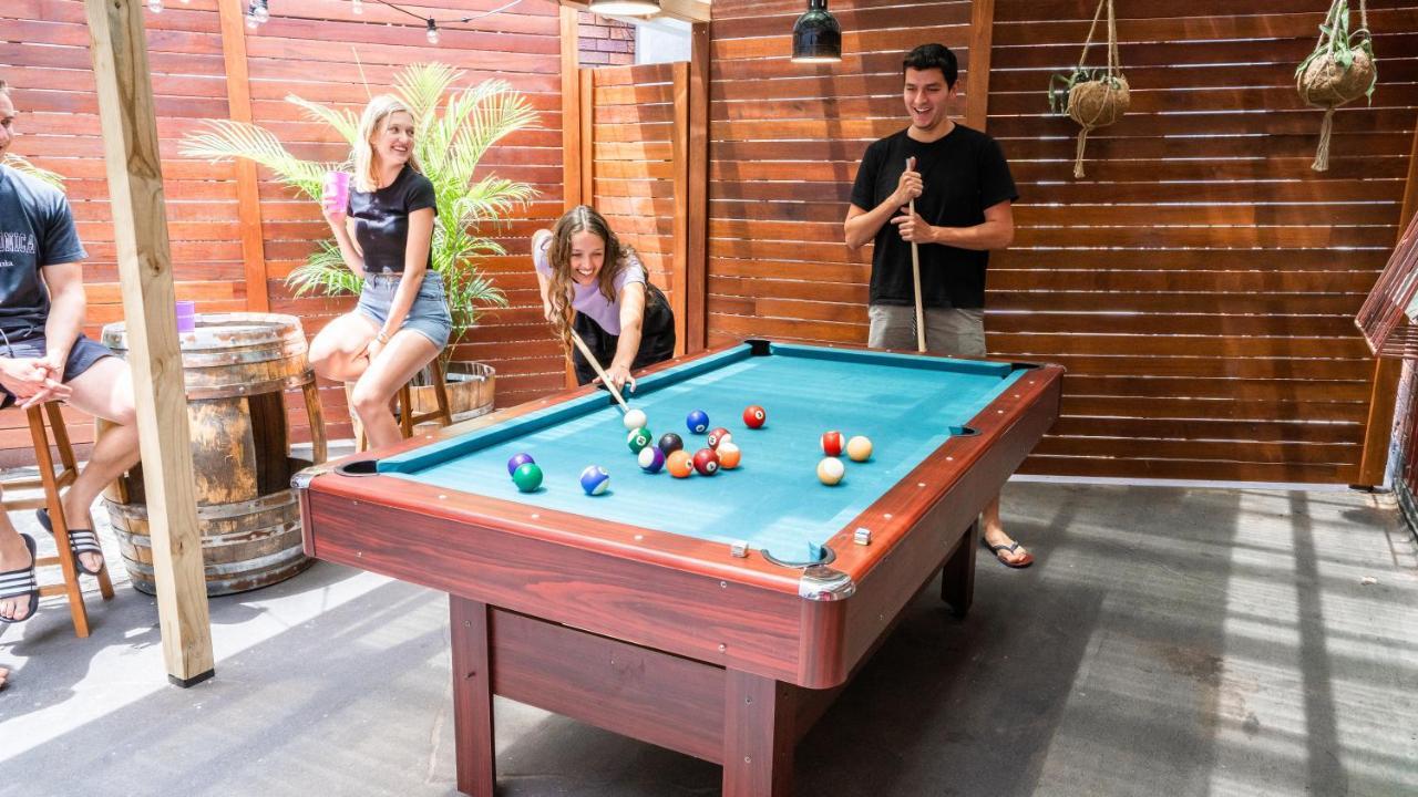 Mad Monkey Downtown Hostel Sydney Exterior foto